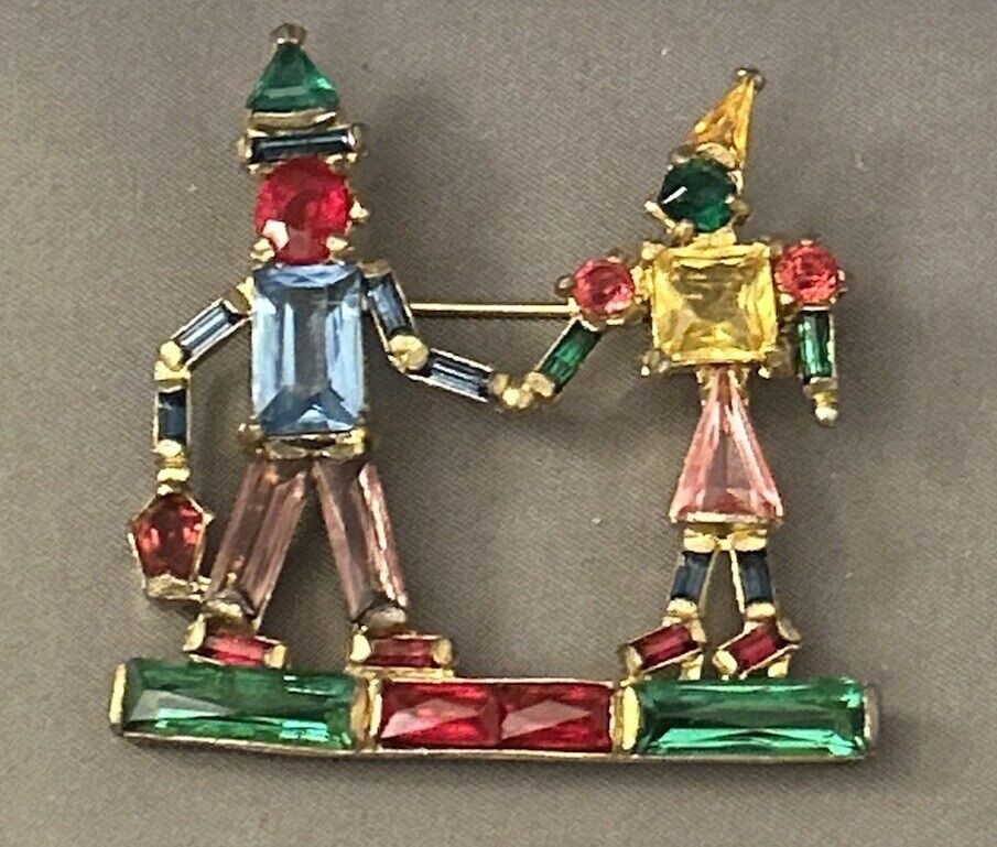 Vintage Mazer Glass Rhinestone Brooch Figural Couple Holding hands Figural 1930s - Vintage Jewelry Collective