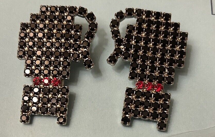 Rare Large 1980’s Dorothy Bauer Rhinestone Black Crystal Cat Clip Earrings - Vintage Jewelry Collective