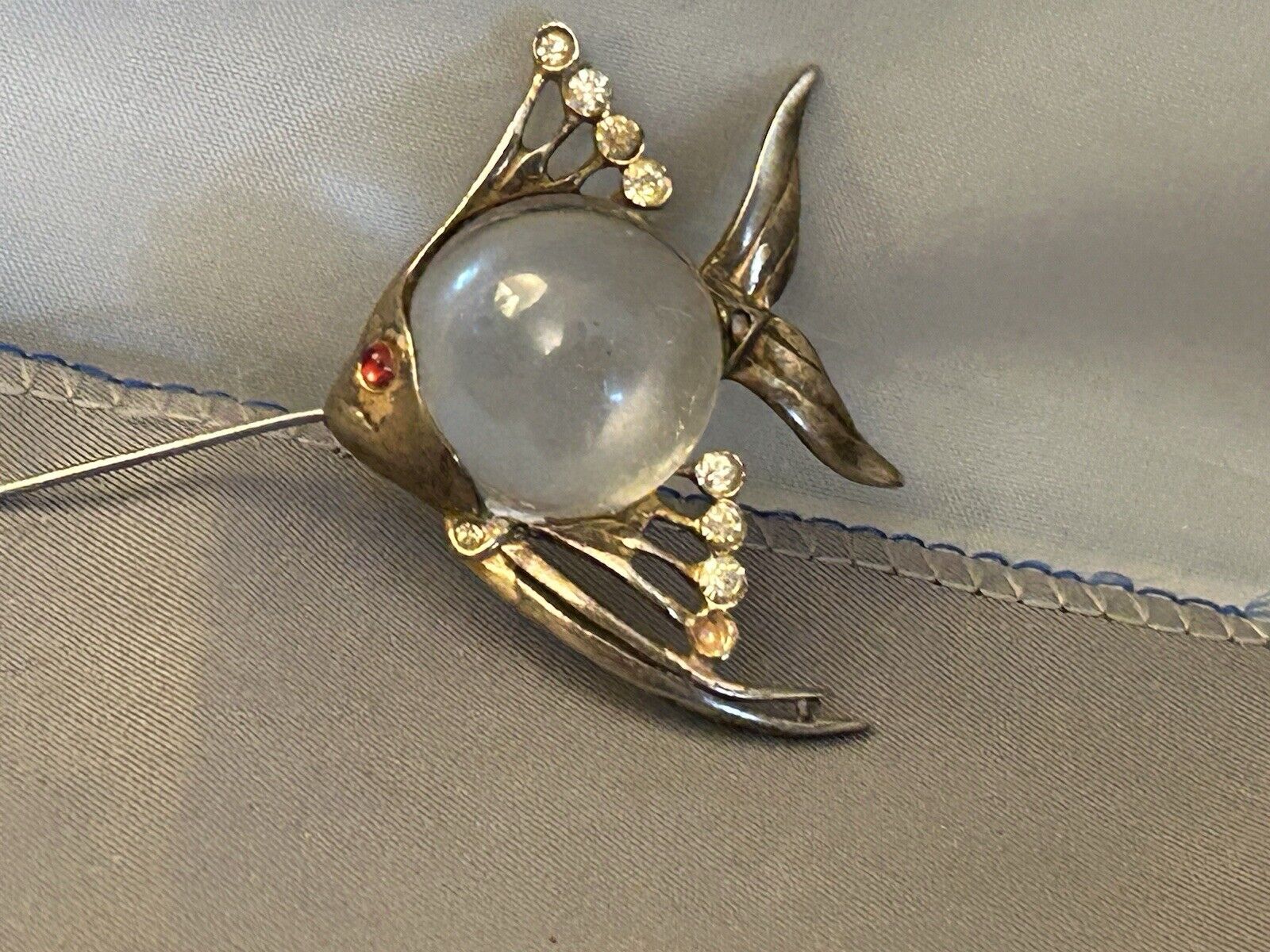 Vintage Sterling Jelly Belly Brooch Pin Fish Clear Lucite 1940s Figural Silver - Vintage Jewelry Collective