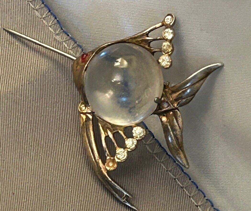 Vintage Sterling Jelly Belly Brooch Pin Fish Clear Lucite 1940s Figural Silver - Vintage Jewelry Collective