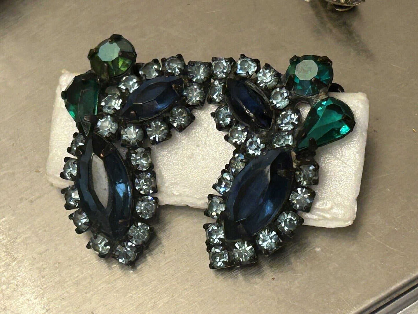 Vintage Weiss Earrings Ever Blue Green Open Back Glass Rhinestone Black Metal - Vintage Jewelry Collective