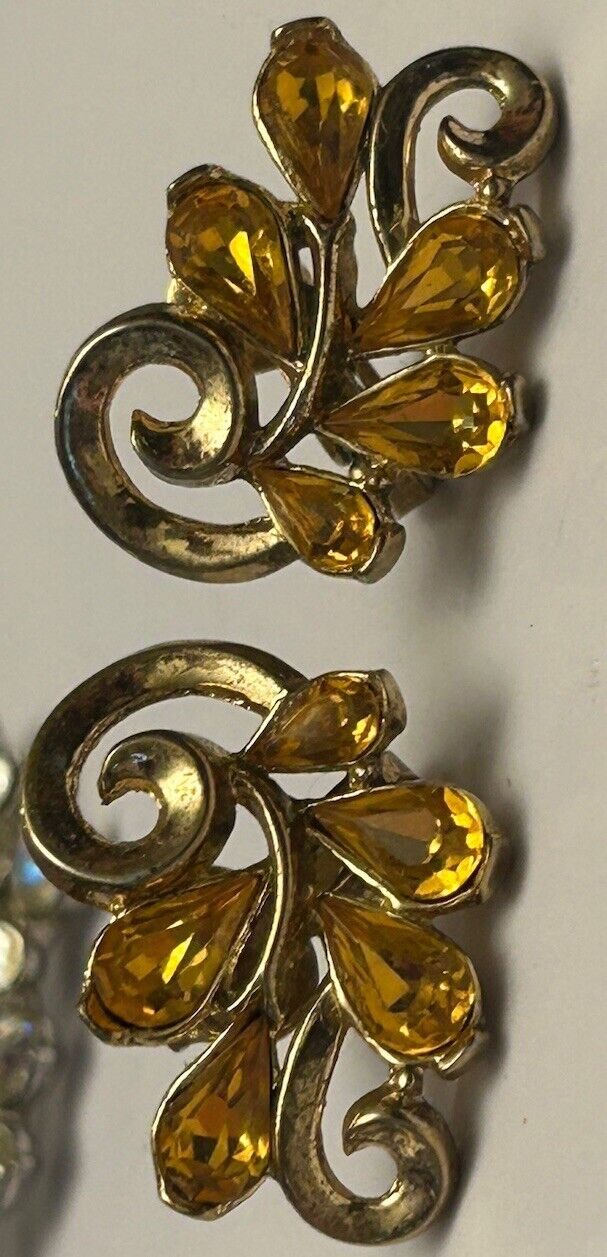 Vintage Trifari Earrings Citrine Rhinestone Floral 1950’s - Vintage Jewelry Collective