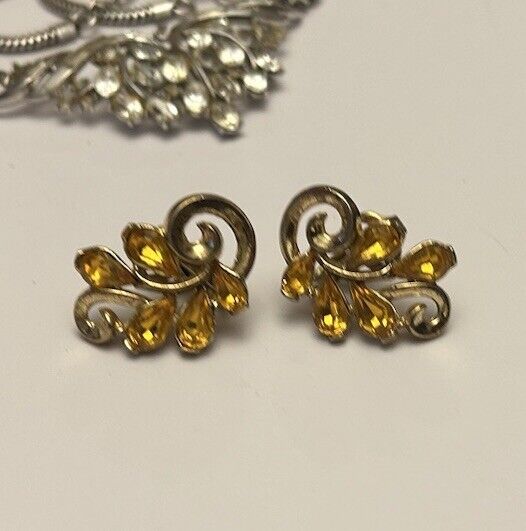 Vintage Trifari Earrings Citrine Rhinestone Floral 1950’s - Vintage Jewelry Collective