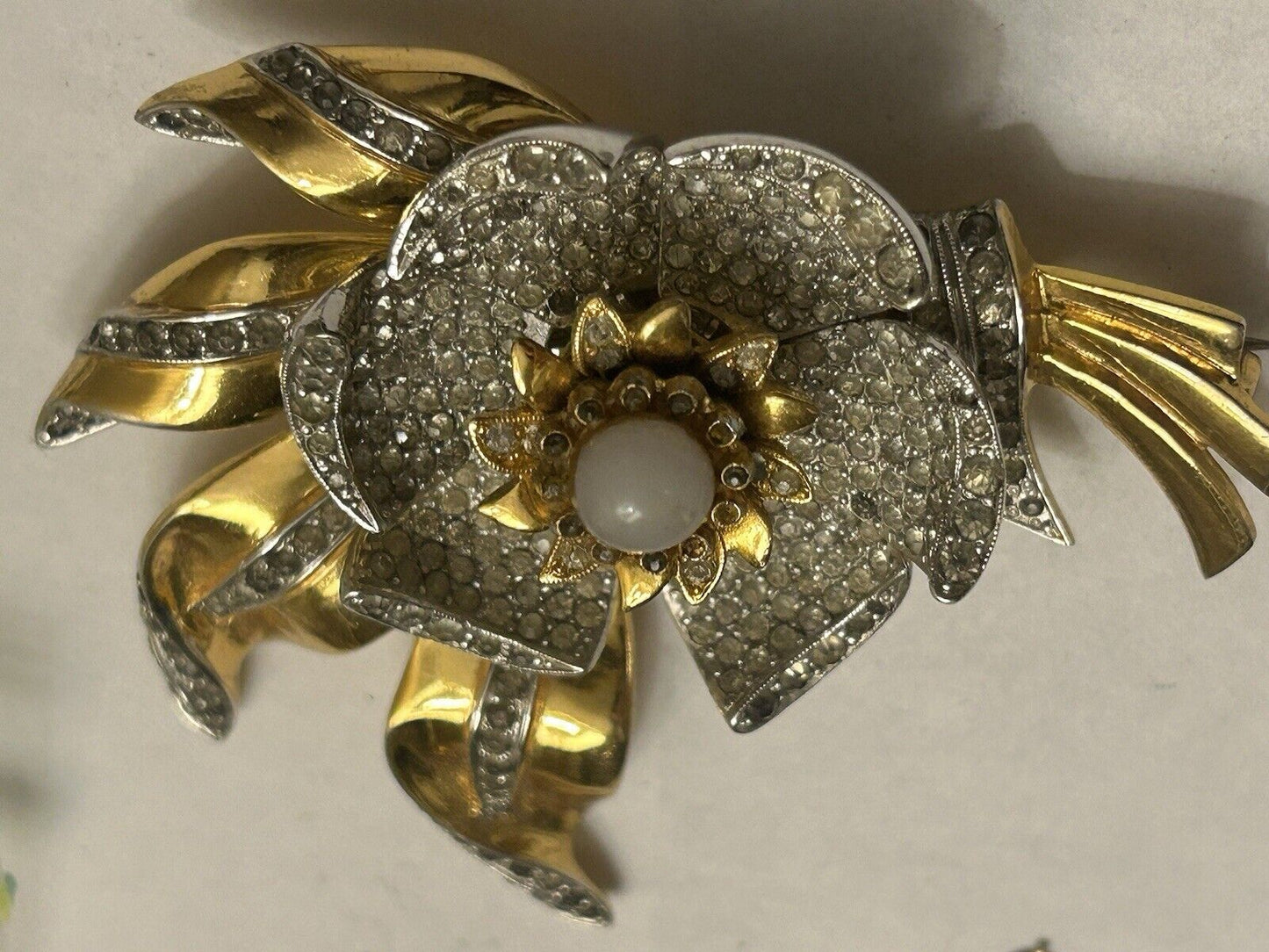 📌RARE Vintage Large 1940 Pave Rhinestone Flower Brooch Pin MECHANICAL Figural - Vintage Jewelry Collective