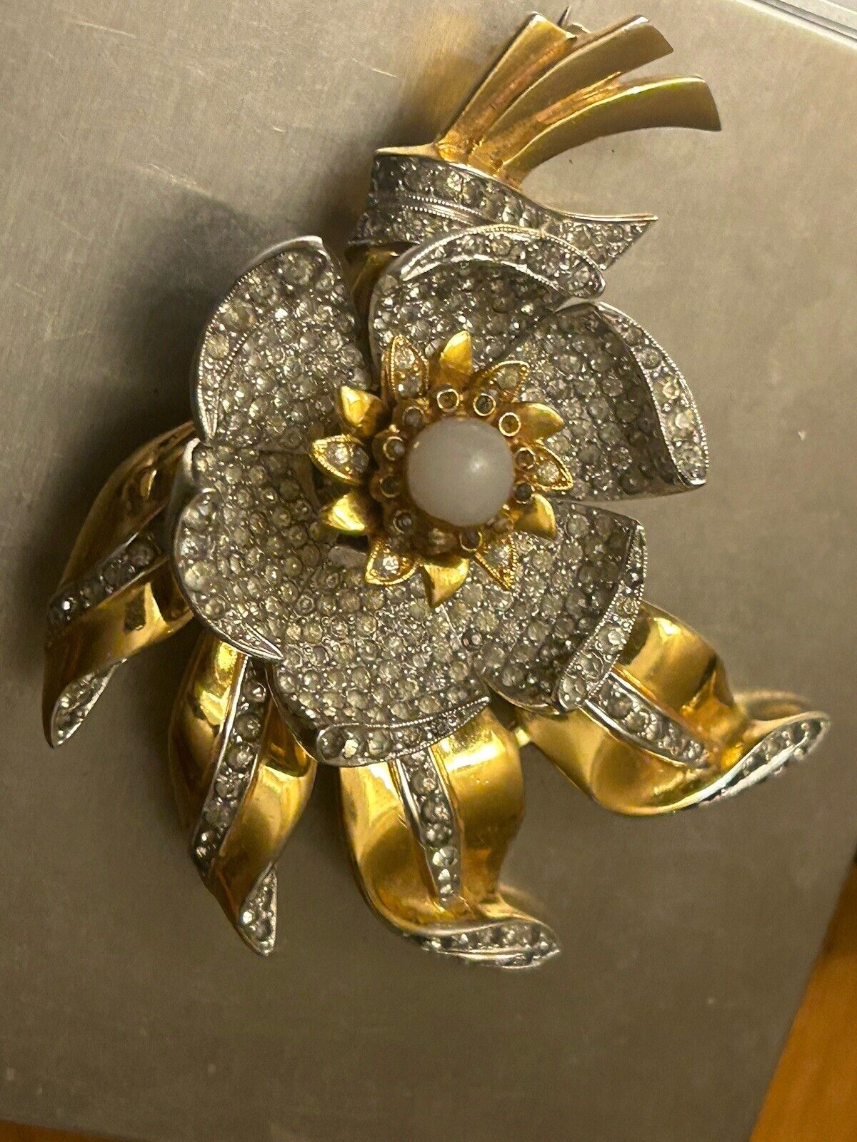 📌RARE Vintage Large 1940 Pave Rhinestone Flower Brooch Pin MECHANICAL Figural - Vintage Jewelry Collective