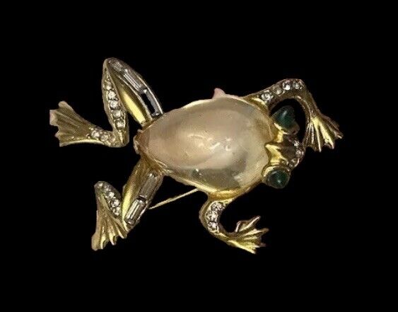 Vintage Crown Trifari Jelly Belly Lucite Frog Brooch Figural Pin - Vintage Jewelry Collective