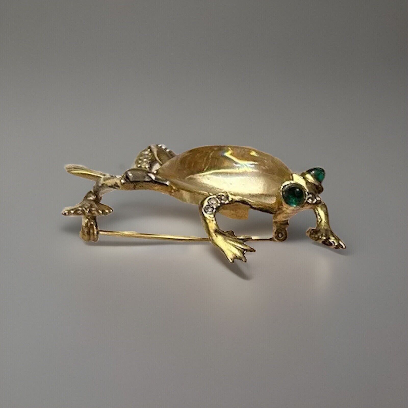 Vintage Crown Trifari Jelly Belly Lucite Frog Brooch Figural Pin - Vintage Jewelry Collective