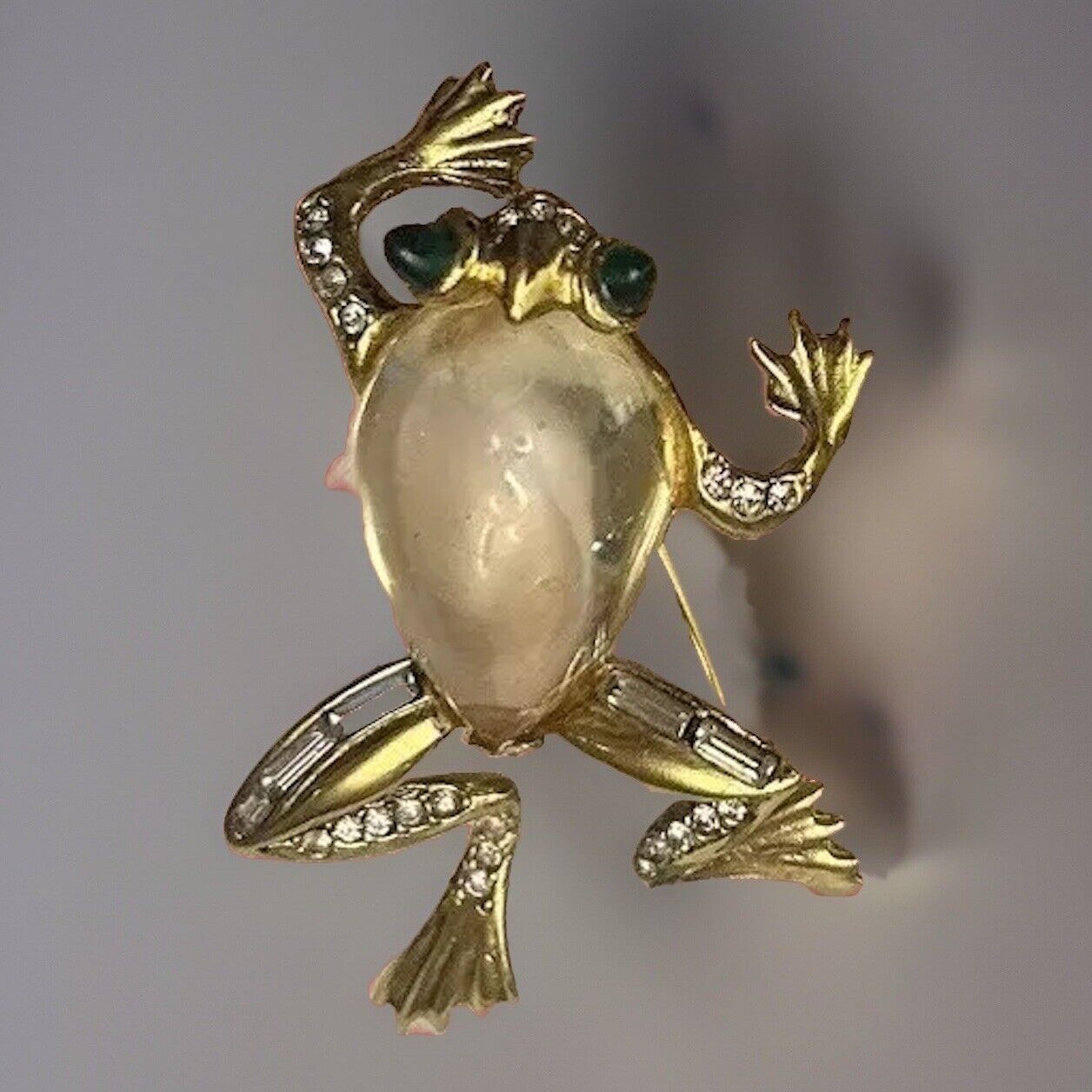 Vintage Crown Trifari Jelly Belly Lucite Frog Brooch Figural Pin - Vintage Jewelry Collective