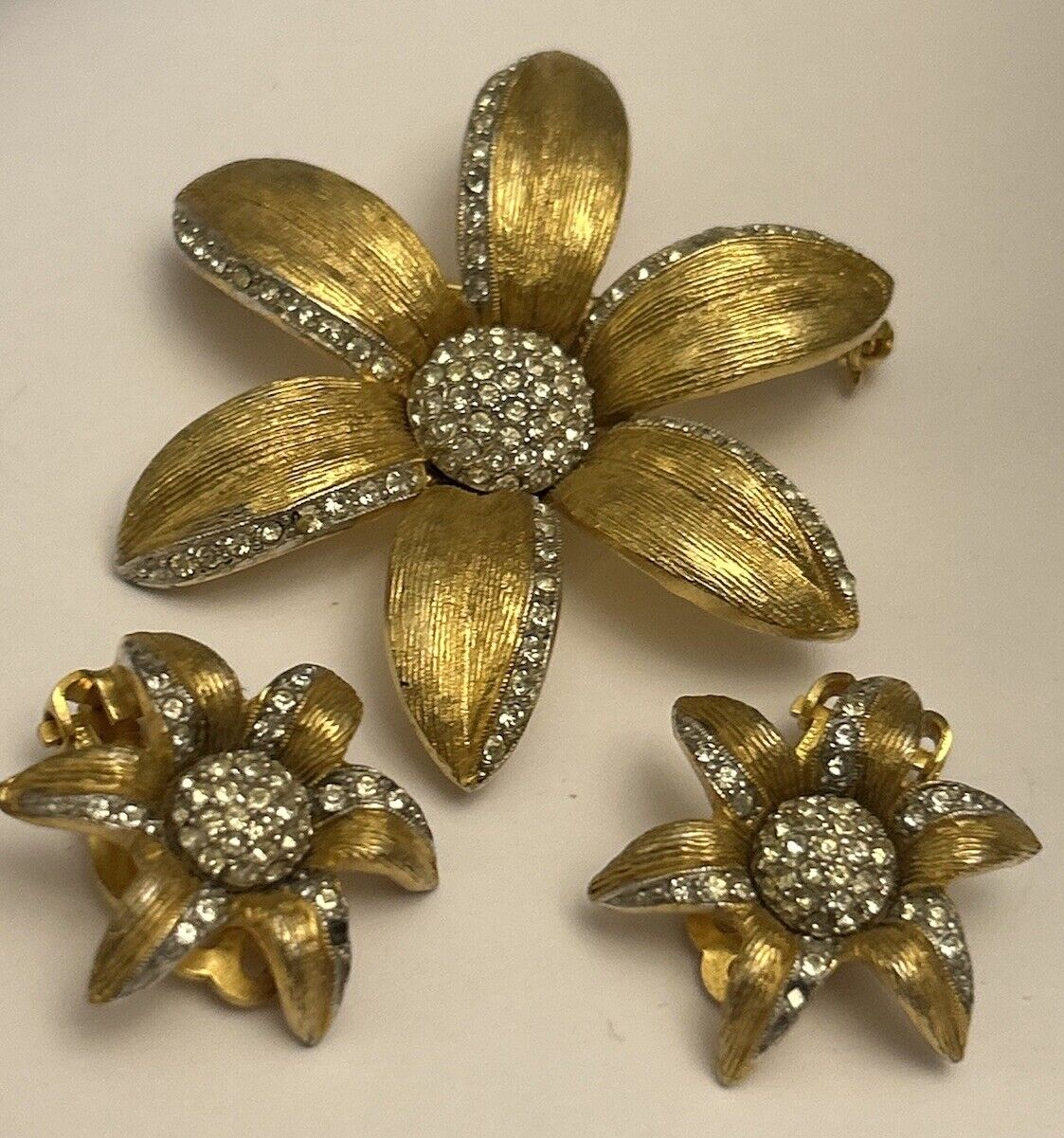 Vintage CHAREL Gold Tone Flower Rhinestone Faux Pearl Brooch Pin Earrings SET - Vintage Jewelry Collective